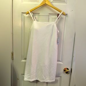 NWT FLX Urban Commuter White Adjustable Strap Dress Shorts Pocket Line size M